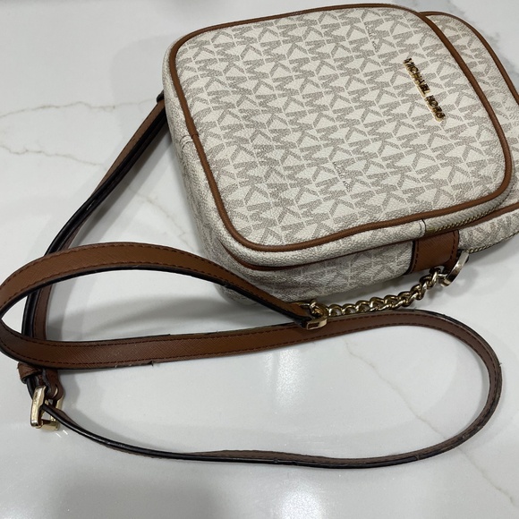 Michael Kors - Picture 5 of 7